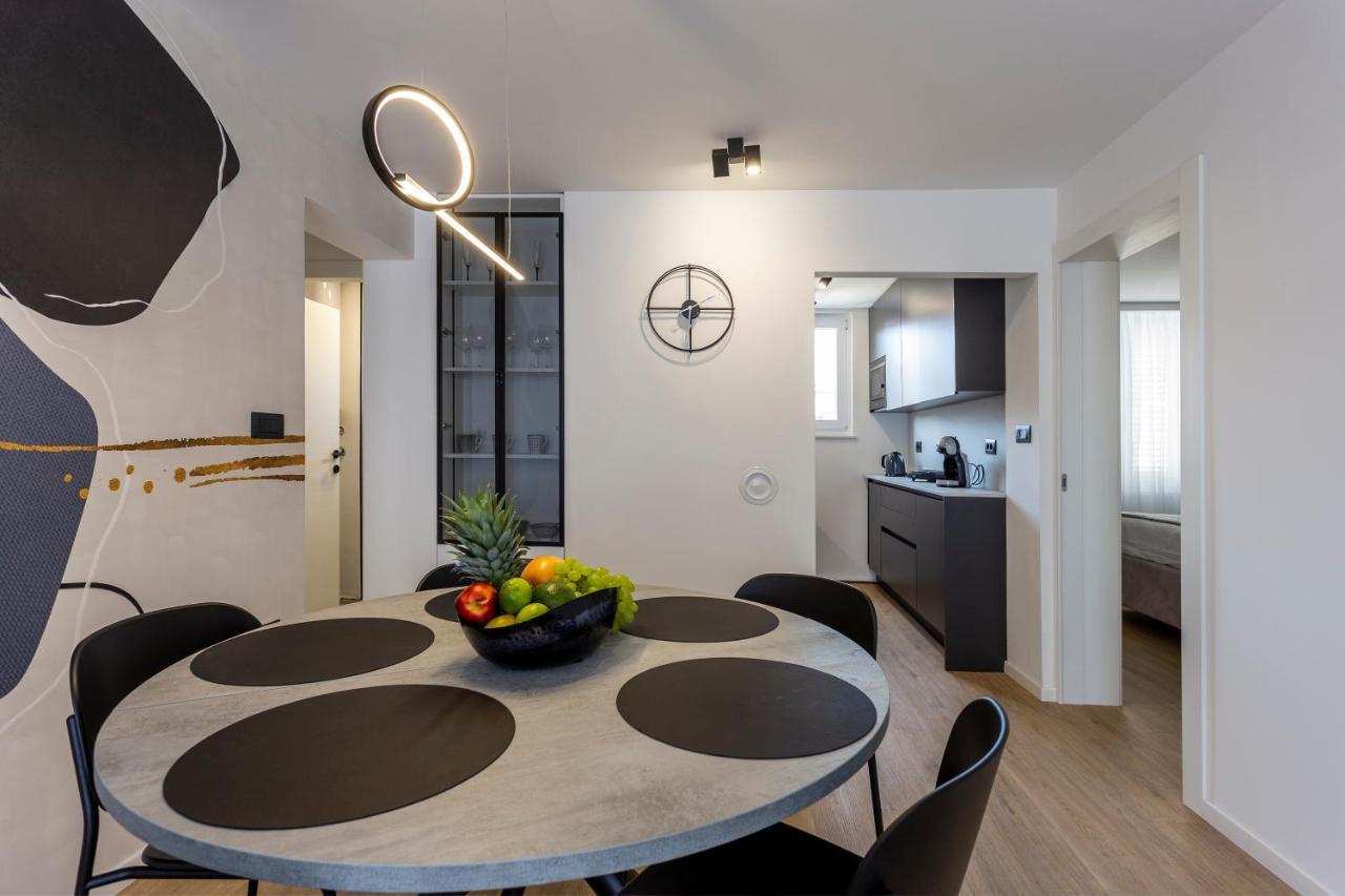 Apartman Izis Centar Pule Pula Eksteriør billede