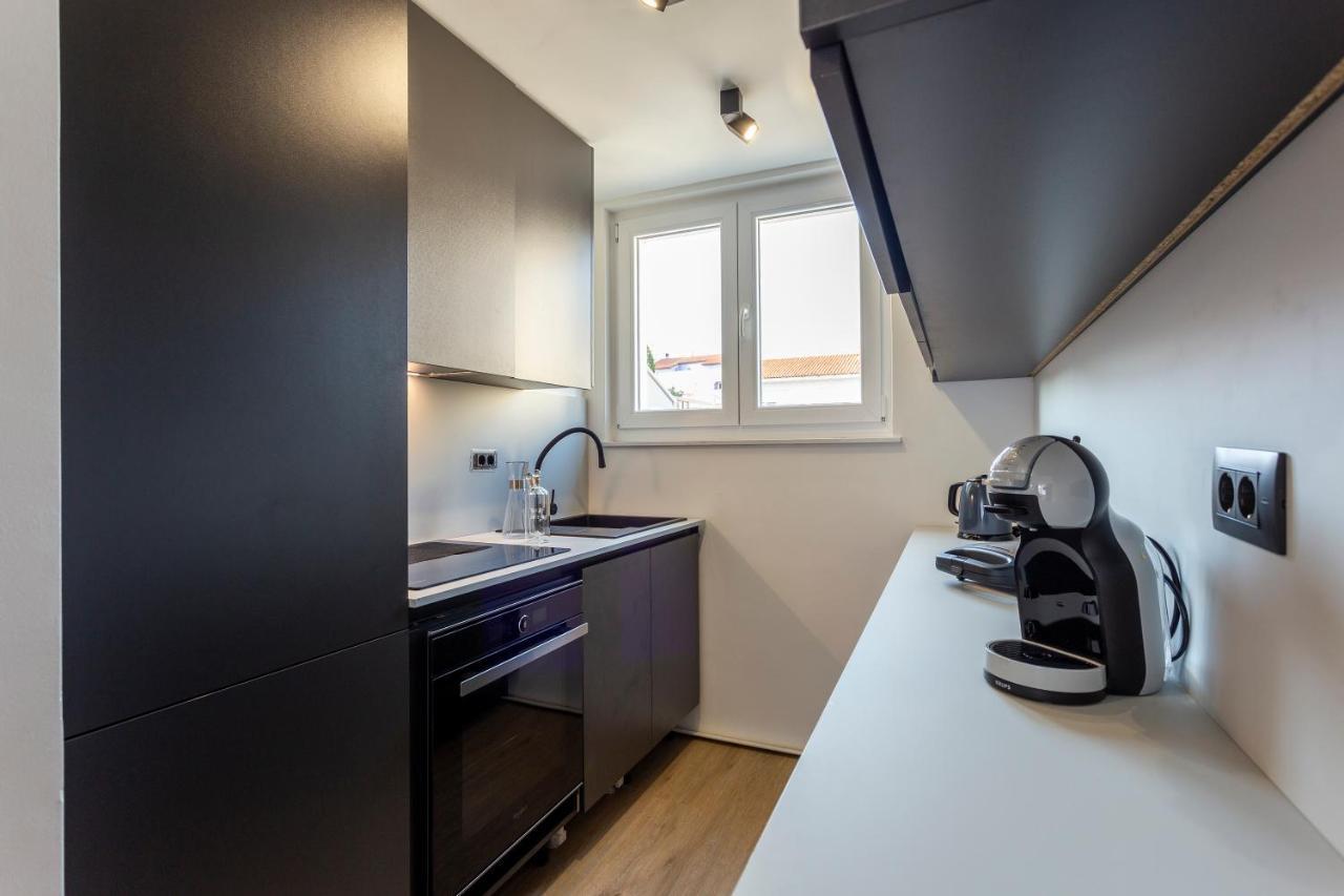 Apartman Izis Centar Pule Pula Eksteriør billede