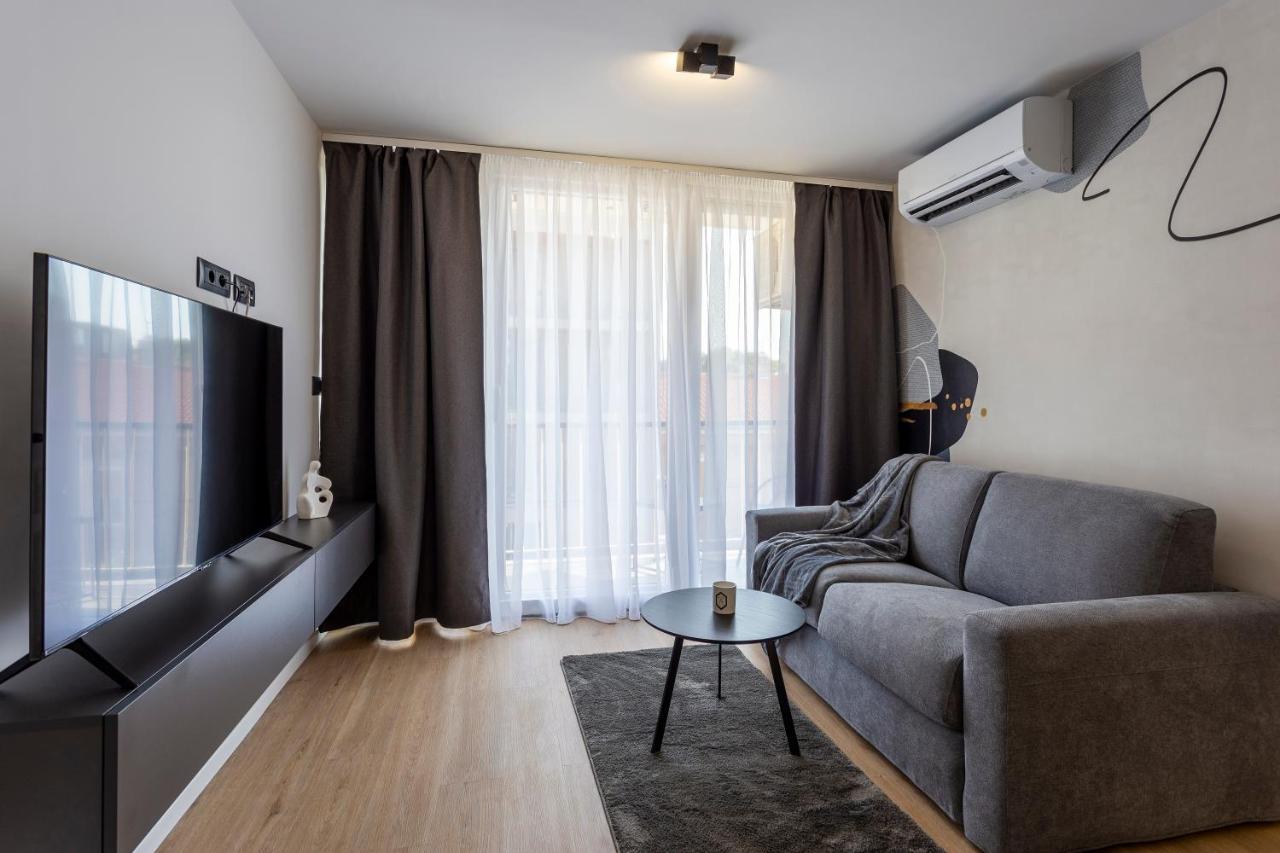 Apartman Izis Centar Pule Pula Eksteriør billede