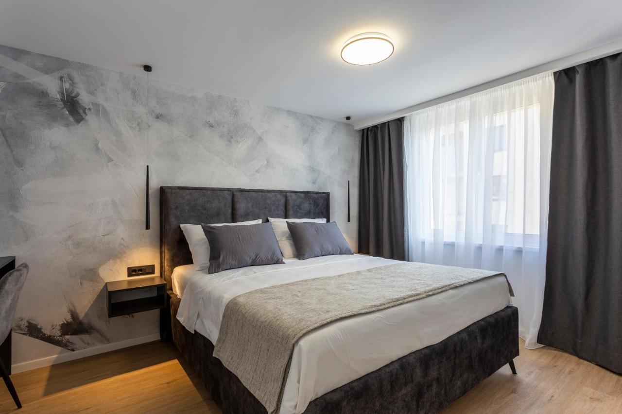 Apartman Izis Centar Pule Pula Eksteriør billede