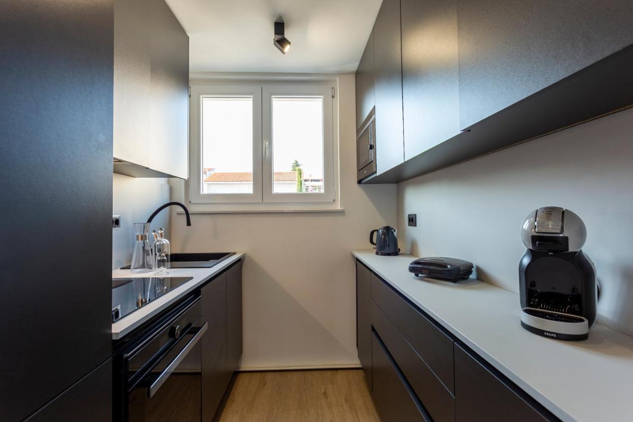 Apartman Izis Centar Pule Pula Eksteriør billede